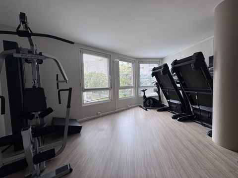 Bureaux - A VENDRE - 204 m&sup2; non divisibles 810000 93100 Montreuil