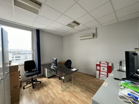 Bureaux - A LOUER - 112 m&sup2; non divisibles 1850 93400 Saint ouen