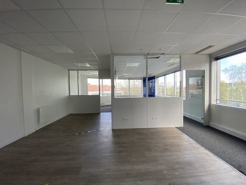 Bureaux - A VENDRE - 197 m&sup2; non divisibles 346150 93420 Villepinte