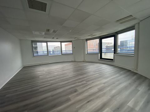 Bureaux - A LOUER - 200 m&sup2; non divisibles 2250 93160 Noisy le grand