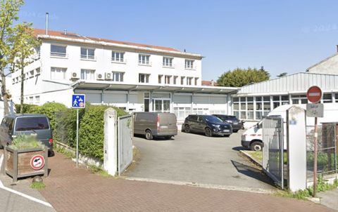 Bureaux - A VENDRE - 263 m&sup2; non divisibles 1190000 93100 Montreuil