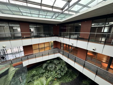 Bureaux - A LOUER - 3&nbsp;403 m&sup2; divisibles &agrave; partir de 239 m&sup2; 41120 93110 Rosny sous bois