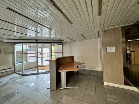 Bureaux - A VENDRE - 172 m&sup2; non divisibles 510000 94200 Ivry sur seine