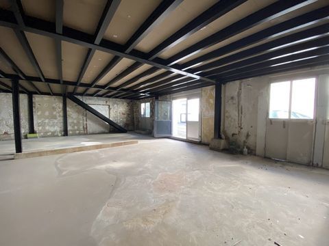 Locaux d'activit&eacute; - A LOUER - 280 m&sup2; non divisibles 4900 93100 Montreuil