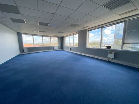Bureaux - A VENDRE - 197 m&sup2; non divisibles 346150 93420 Villepinte