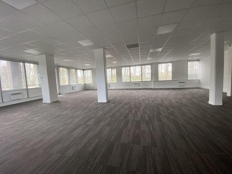 Bureaux - A VENDRE - 536 m&sup2; non divisibles 938350 93420 Villepinte