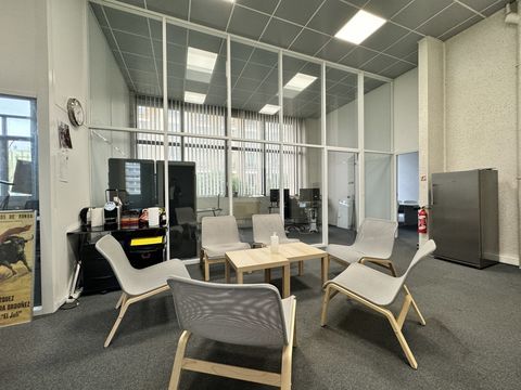 Bureaux - A LOUER - 120 m&sup2; non divisibles 2100 93100 Montreuil