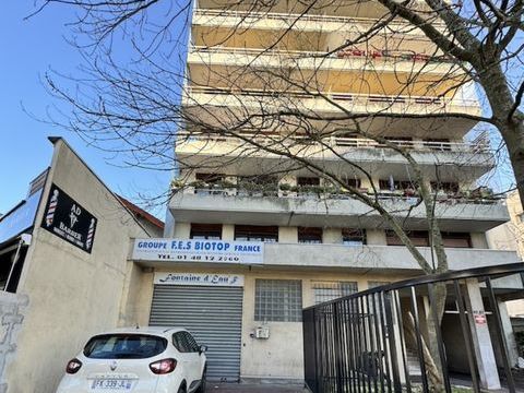 Locaux d'activit&eacute; - A VENDRE - 413 m&sup2; non divisibles 535000 93100 Montreuil