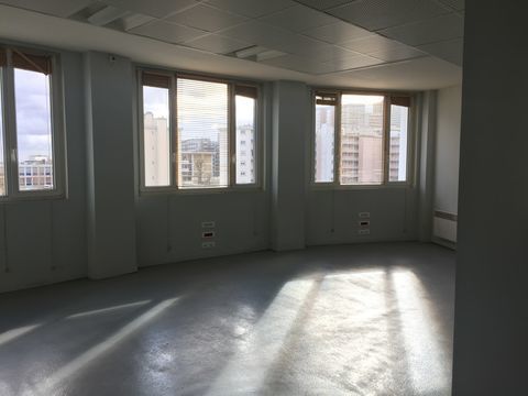 Bureaux - A LOUER - 210 m&sup2; non divisibles 3300 93100 Montreuil