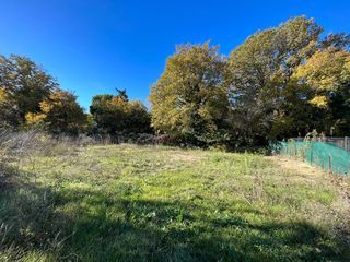  Terrain 900 m� Le puy-sainte-r�parade