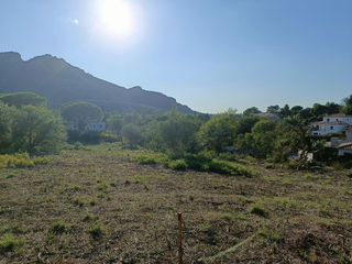  Terrain 750 m� Roquebrune-sur-argens