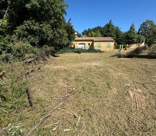  Terrain 900 m� Le puy-sainte-r�parade