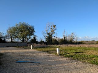  Terrain 600 m� Berch�res-saint-germain