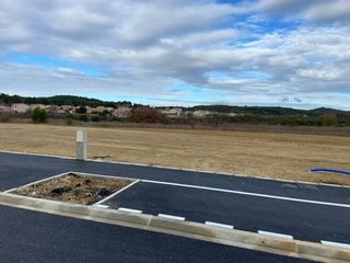  Terrain 1407 m� L�zignan-corbi�res