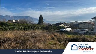  Terrain 523 m� La motte-servolex