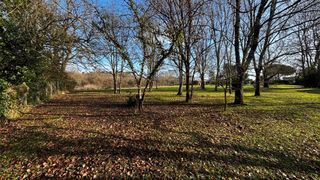  Terrain 770 m� La lande-de-fronsac
