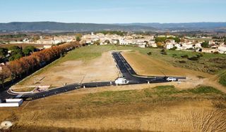  Terrain 400 m� Sainte-vali�re