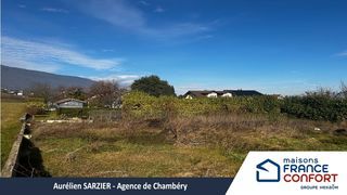  Terrain 523 m� La motte-servolex