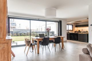  Maison 6 pi�ces 150 m� Mecquignies