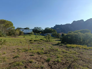  Terrain 750 m� Roquebrune-sur-argens