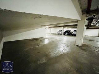  Parking / Garage � vendre 
