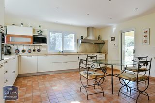  Maison � vendre 8 pi�ces 240 m�