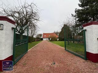  Maison � vendre 6 pi�ces 205 m�