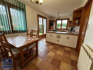  Maison � vendre 6 pi�ces 205 m�