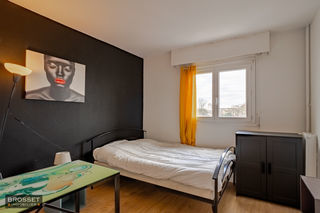  Appartement � vendre 5 pi�ces 83 m�