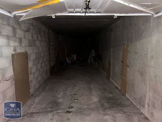  Parking / Garage � vendre 