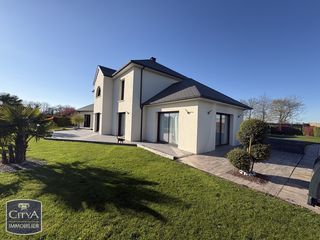  Maison � vendre 9 pi�ces 256 m�