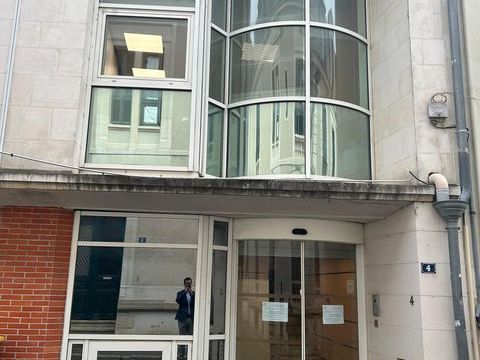 entreprise 885000 37000 Tours