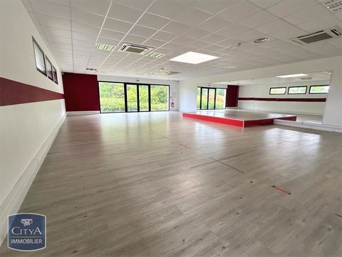 local 1090000 72300 Sabl�-sur-sarthe