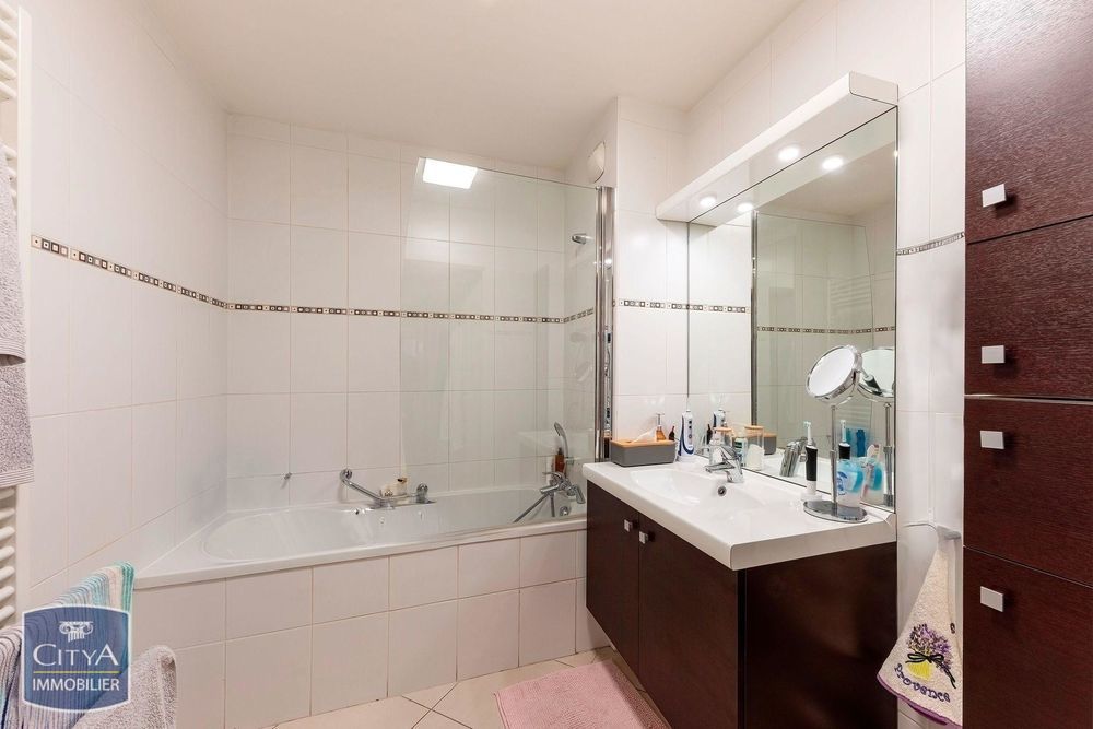 � vendre  Appartement Saint-Rapha�l (83700)