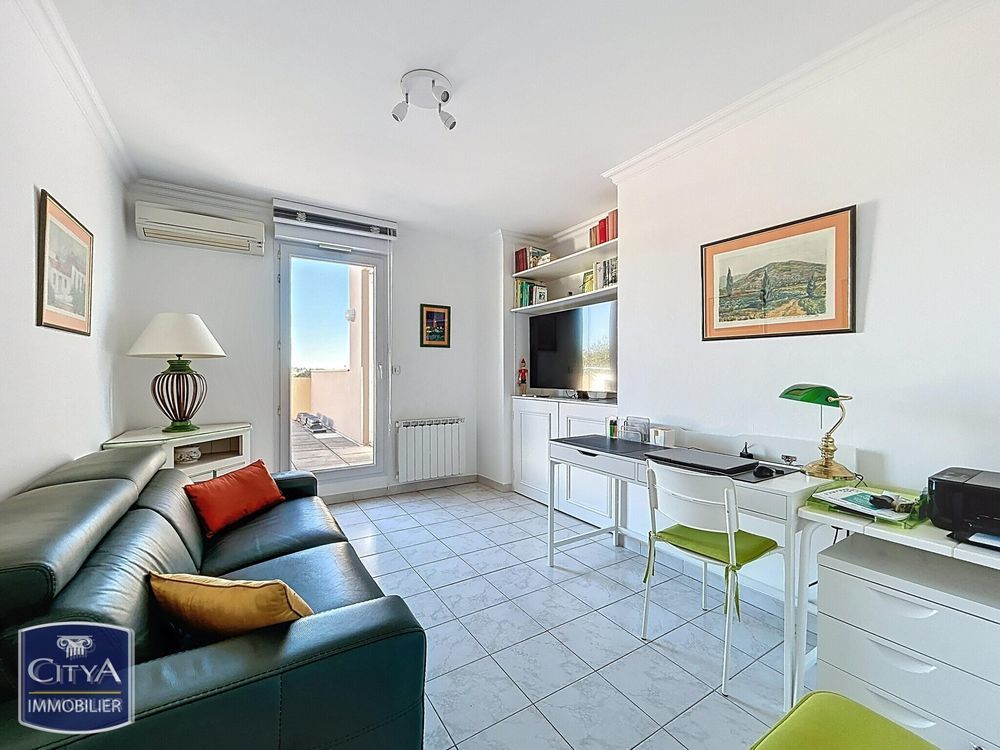 � vendre  Appartement Nimes (30900)