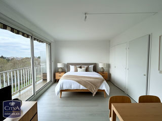  Appartement � vendre 5 pi�ces 145 m�