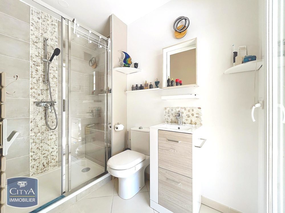 � vendre  Appartement Saint-Rapha�l (83700)