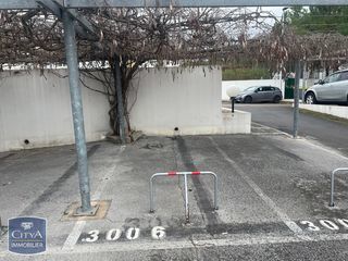  Parking / Garage � vendre 