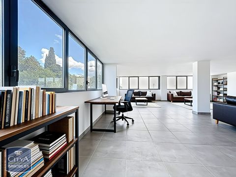 local 352000 30000 N�mes