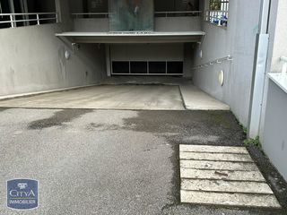  Parking / Garage � vendre 