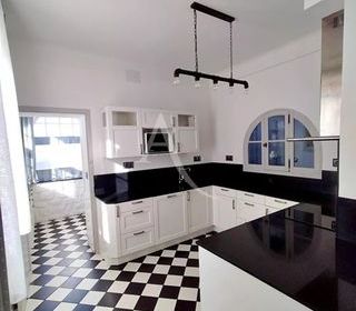  Maison � vendre 6 pi�ces 220 m�