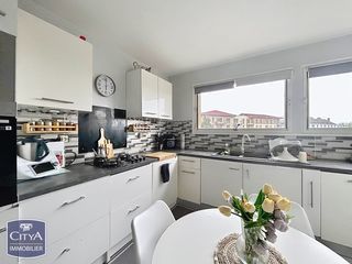  Appartement � vendre 4 pi�ces 77 m�