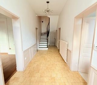  Maison � vendre 8 pi�ces 270 m�