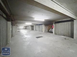  Parking / Garage � vendre 