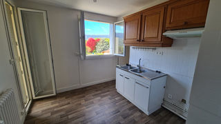  Appartement � louer 4 pi�ces 77 m�