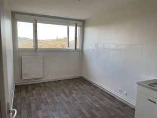  Appartement � louer 4 pi�ces 73 m�