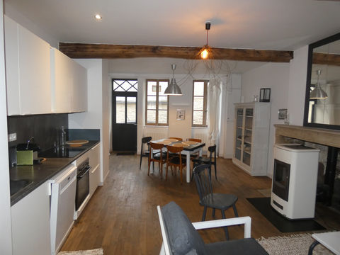   Pommard, maison de village de type 2 meubl�e Maison - 2 pi�ce(s) - 62 m�