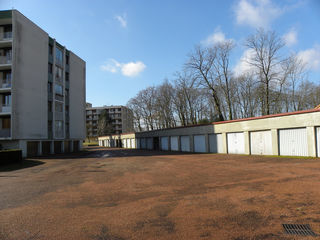  Parking / Garage � louer 