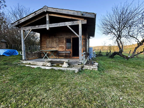   Terrain de loisir avec un chalet de 25 m2 avec mezzanine canton d'AIGNAY LE DUC avec 550m2 de terrain. Chalet - 1 pi�ce(s) - 25 m�