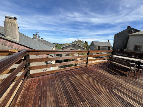   Appartement T3 avec grande terrasse - FONTIERS-CABARDES Appartement - 3 pi�ce(s) - 60 m�